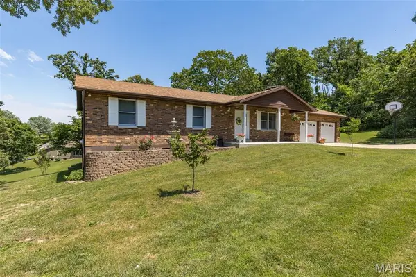 12720 Oakbriar Meadows LN, Unincorporated, MO 63028