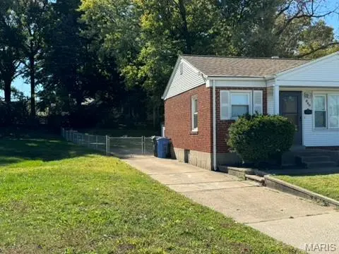 840 Pershall RD, Florissant, MO 63031