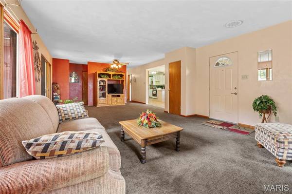 2008 Valley View LN, Collinsville, IL 62234