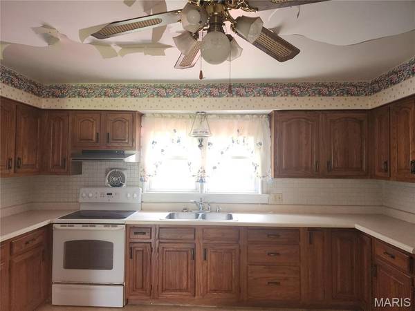 408 Bender AVE, East Alton, IL 62024