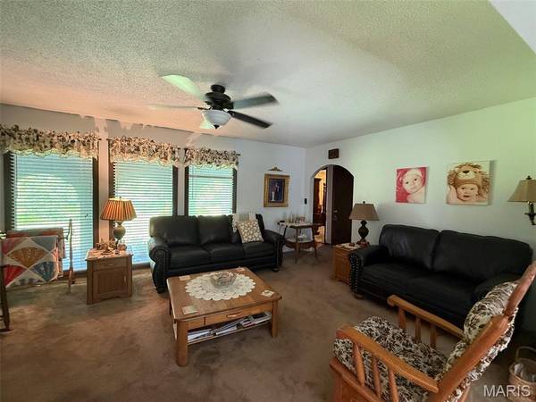 2622 Highway N, Qulin, MO 63961