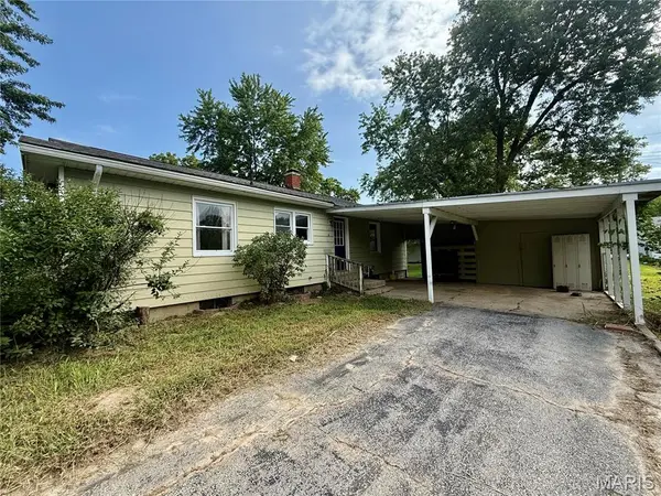 834 Locust St., Montgomery City, MO 63361