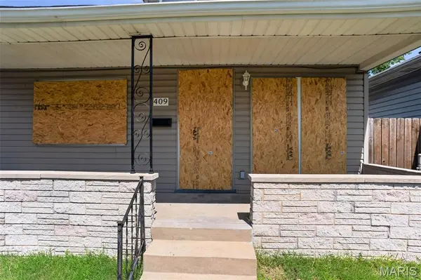 409 W Holden AVE, St Louis, MO 63125