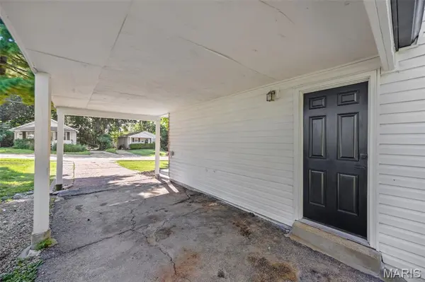 609 N Elm AVE, Webster Groves, MO 63119
