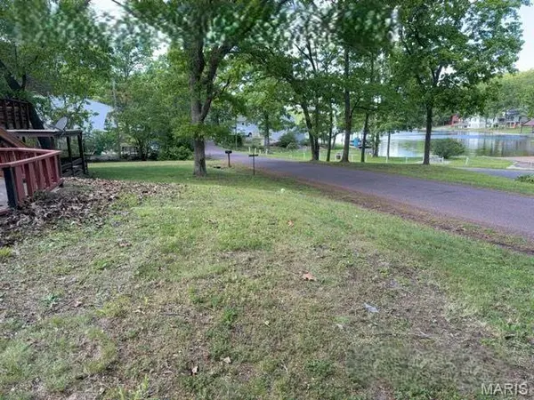1727 W Forest LN, Owensville, MO 65066