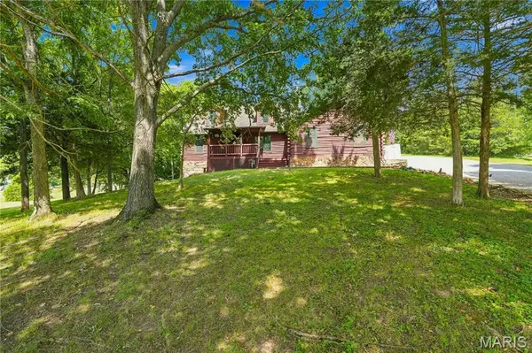 19501 Coventry CIR, Marthasville, MO 63357
