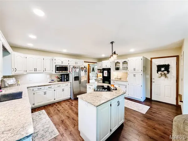 14 Ruth LN, Monroe City, MO 63456