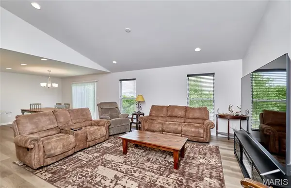 631 Grand Teton DR, Troy, MO 63379