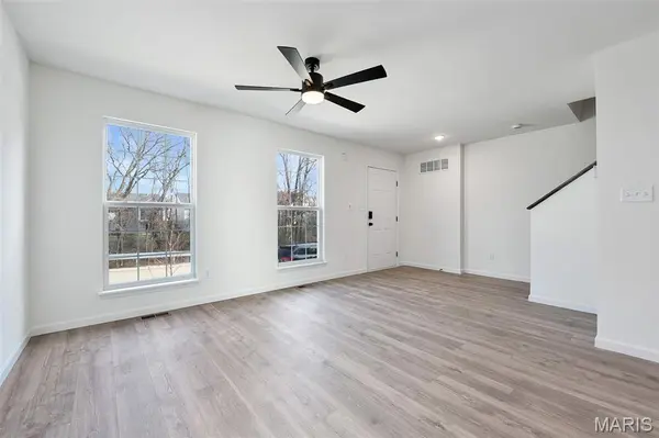 160 Sunset Terrace DR, O'fallon, MO 63385