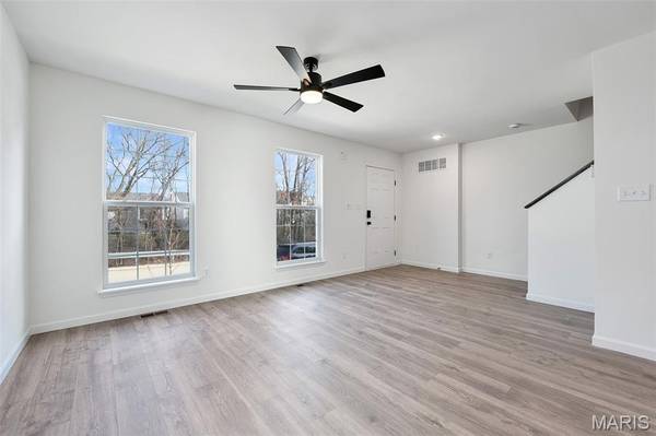 160 Sunset Terrace DR, O'fallon, MO 63385