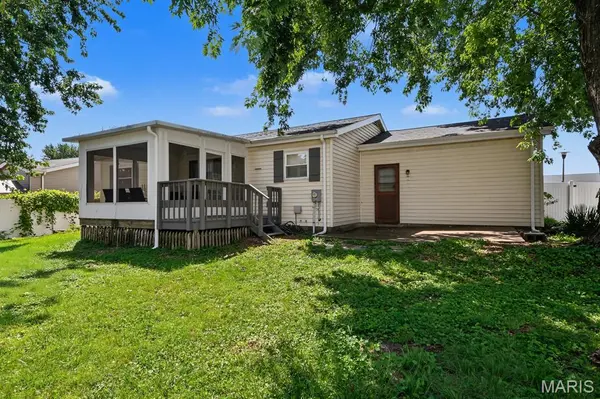 719 Waterfall DR, Florissant, MO 63034