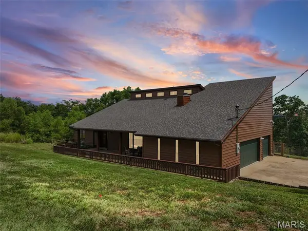 2362 Rock N Horse Farms DR, Festus, MO 63028