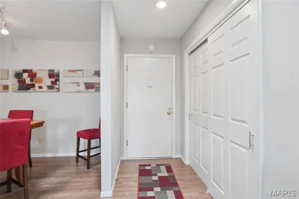 1436 Heritage LNDG #310, St Charles, MO 63303