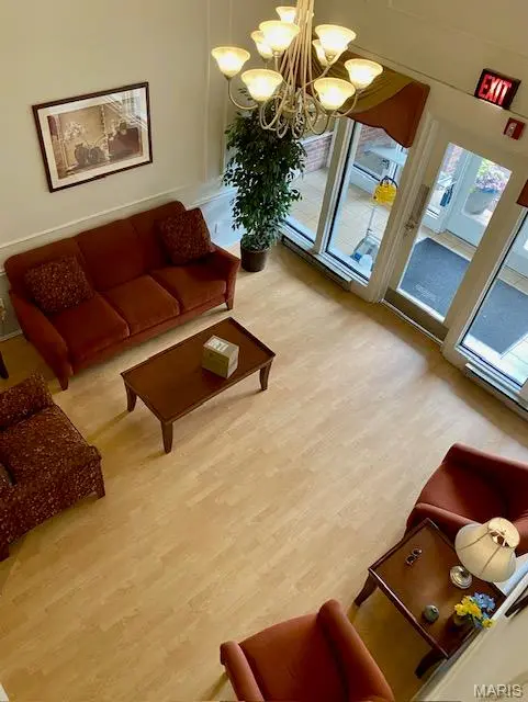 572 Coeur De Royale DR #301, Creve Coeur, MO 63141