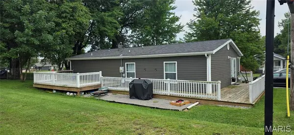 501 E Broadway ST, Steeleville, IL 62288