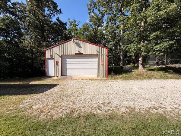 719 White Dogwood CT, St Clair, MO 63077