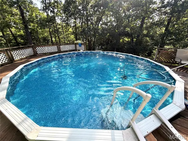 719 White Dogwood CT, St Clair, MO 63077