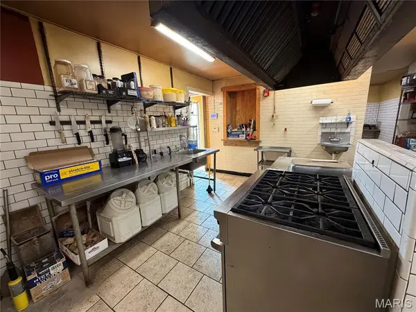 401 Broadway, Hannibal, MO 63401