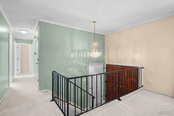 10300 Parkman DR, St Louis, MO 63123