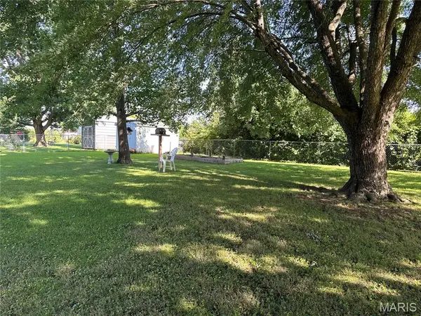 1786 Southridge LN, Owensville, MO 65066