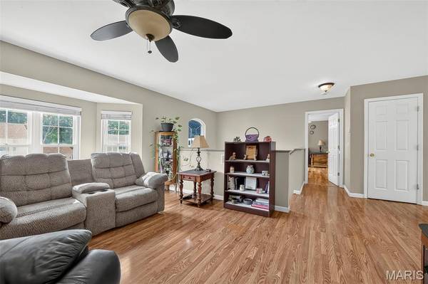 1040 Wrigley CIR, Warrenton, MO 63383