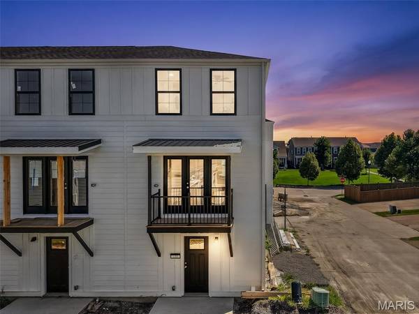 192 Canal Cottage ALY, St Charles, MO 63301