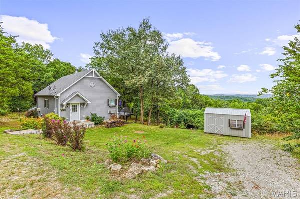 1704 Drake LN, Robertsville, MO 63072
