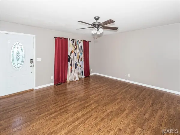 2660 Brookrun DR, Belleville, IL 62221