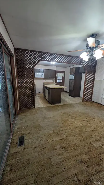 12352 W Highway 32, Salem, MO 65560