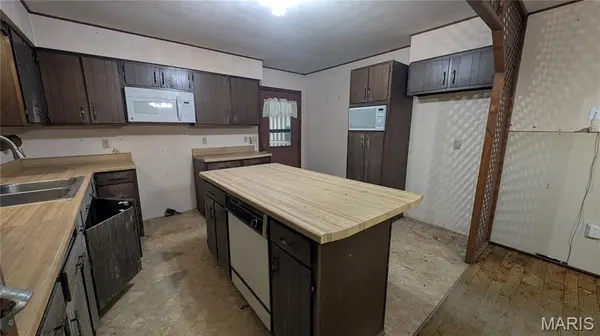 12352 W Highway 32, Salem, MO 65560