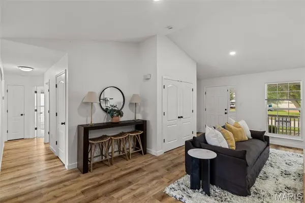 204 Montecito TER, St Charles, MO 63304