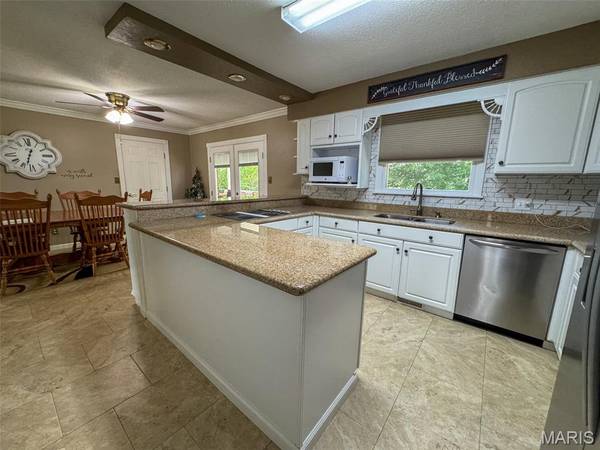 5 Brookdale Drive, Ste Genevieve, MO 63670