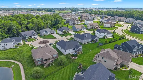 407 Tomahawk Ridge CT, St Charles, MO 63301