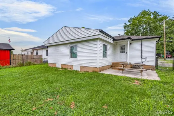 1206 N Washington ST, Farmington, MO 63640