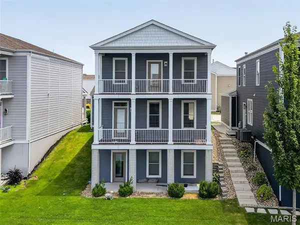 338 Tiber PL, St Charles, MO 63301