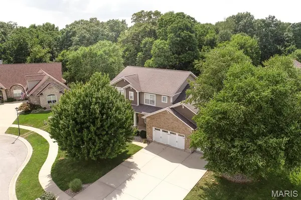 905 Chevalier LN, O'fallon, IL 62269