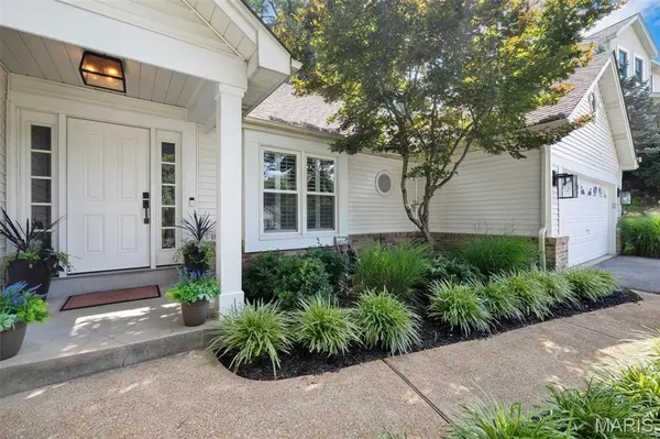 1506 Timber Point CT, Chesterfield, MO 63017