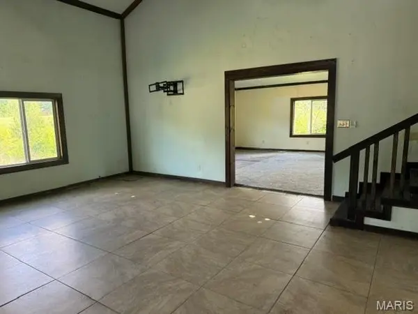 150 W Birds Nest RD, Cuba, MO 65453