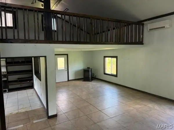150 W Birds Nest RD, Cuba, MO 65453