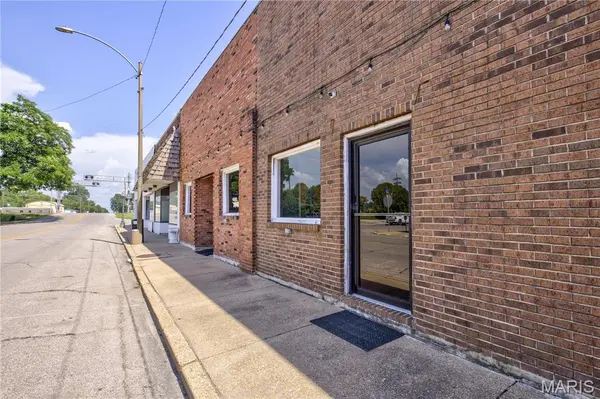 110 E Main AVE, Bernie, MO 63822