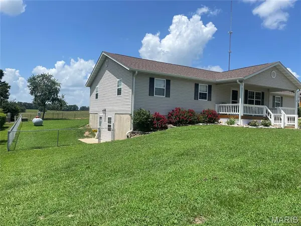 17 Westwood DR, Salem, MO 65560