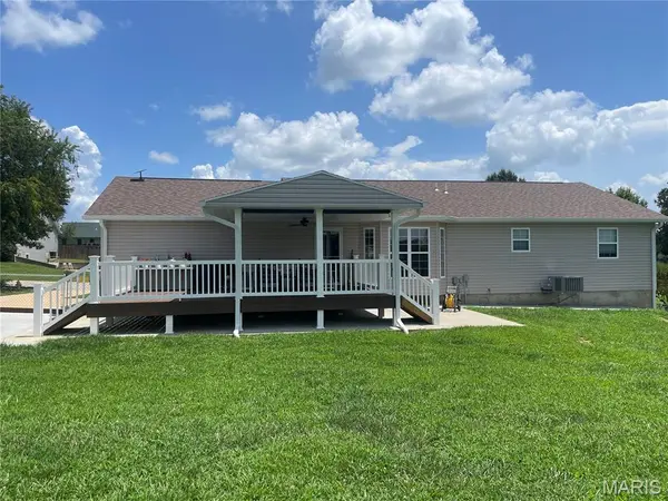 17 Westwood DR, Salem, MO 65560