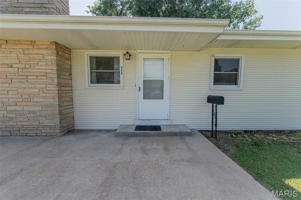 609 Elm AVE, Bland, MO 65014