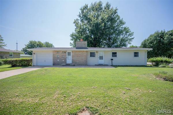 609 Elm AVE, Bland, MO 65014