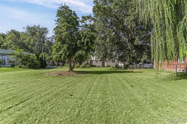 204 Marilyn DR, O'fallon, IL 62269