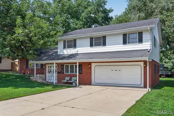 461 S Grand ST, Nashville, IL 62263