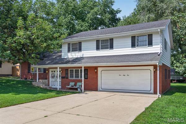 461 S Grand ST, Nashville, IL 62263