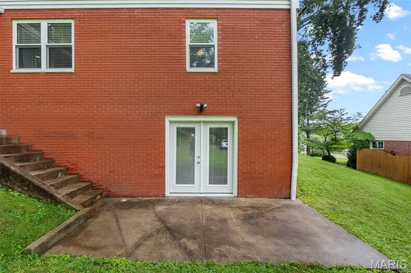 1930 Oak Hills ST, Cape Girardeau, MO 63701