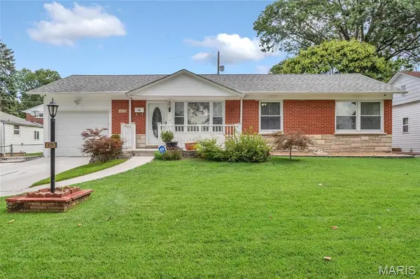 4359 Mohegan DR, Affton, MO 63123