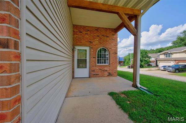 150 Hickory Ridge DR, St Robert, MO 65584